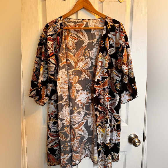 Beach Cover Up - Picture 2 of 3